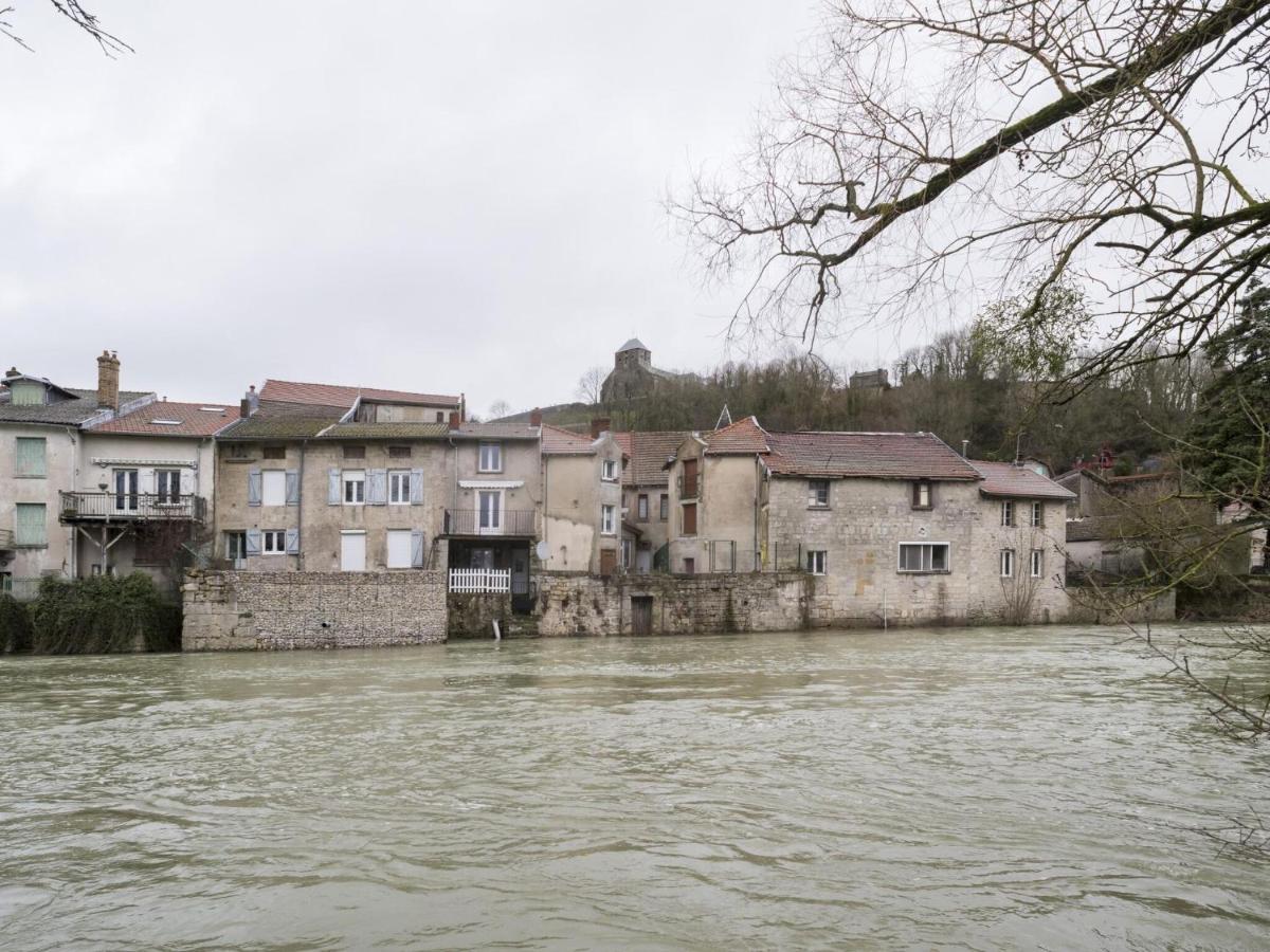 Lovely Holiday Home Near Joset Alain Dun-sur-Meuse Экстерьер фото